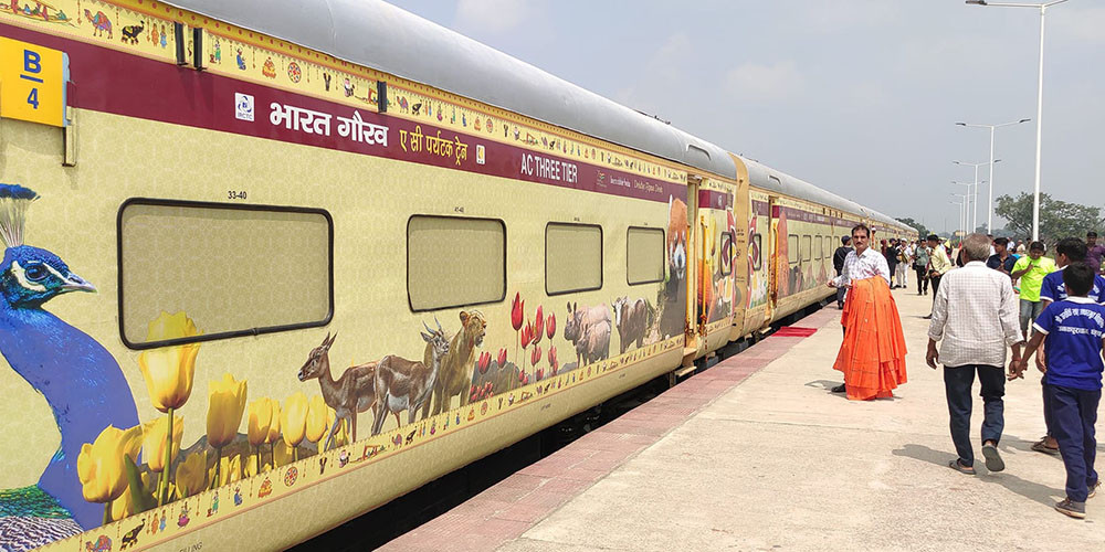 ‘भारत गौरव पर्यटक रेल’ जनकपुरमा, पर्यटकलाई मुख्यमन्त्री राउतद्वारा भव्य स्वागत